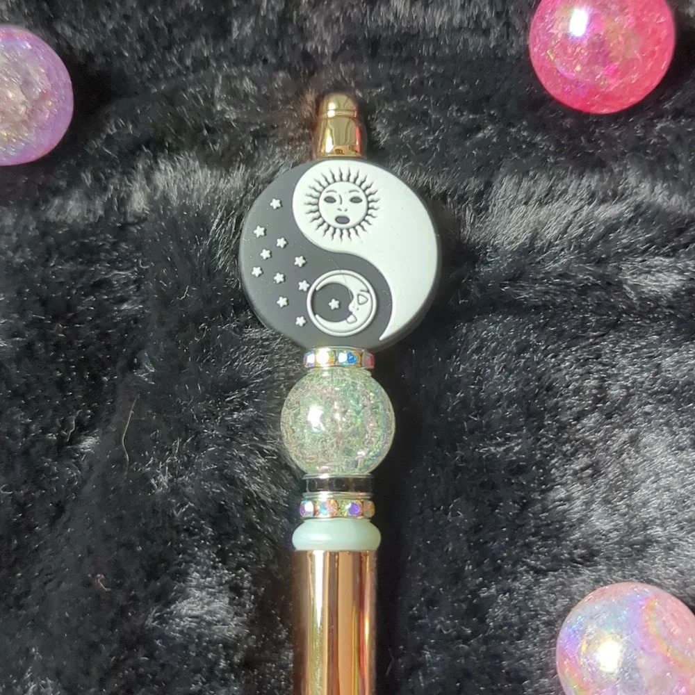 Stars/Moon‎ Pen - Picture 2 of 4